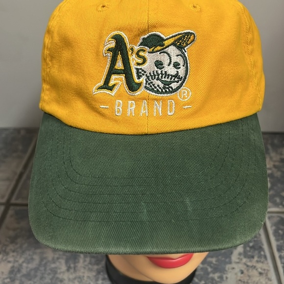 2 for $20 Vintage Oakland A’s hat - Picture 2 of 7
